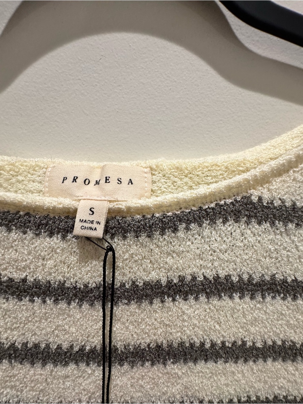 Promesa Cream & Gray Striped Scoop Neck Sweater - Picture 3 of 12